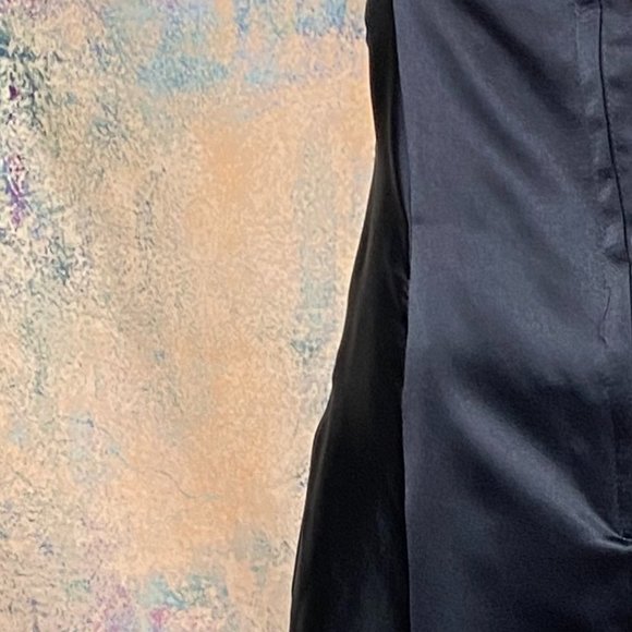 πTimeless & Elegant Black & White Gown - Prom - Formal - Wedding - Picture 11 of 14